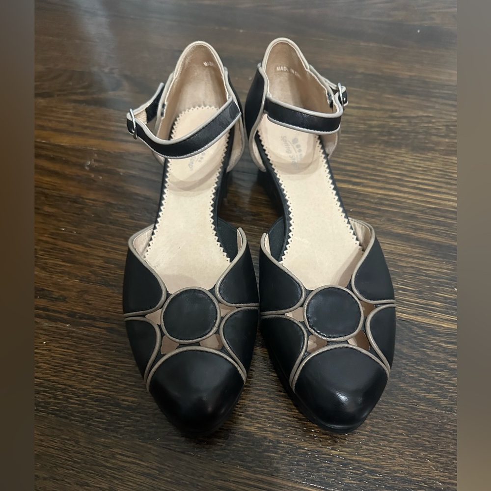 Spring Step Women’s Shoes Size 38